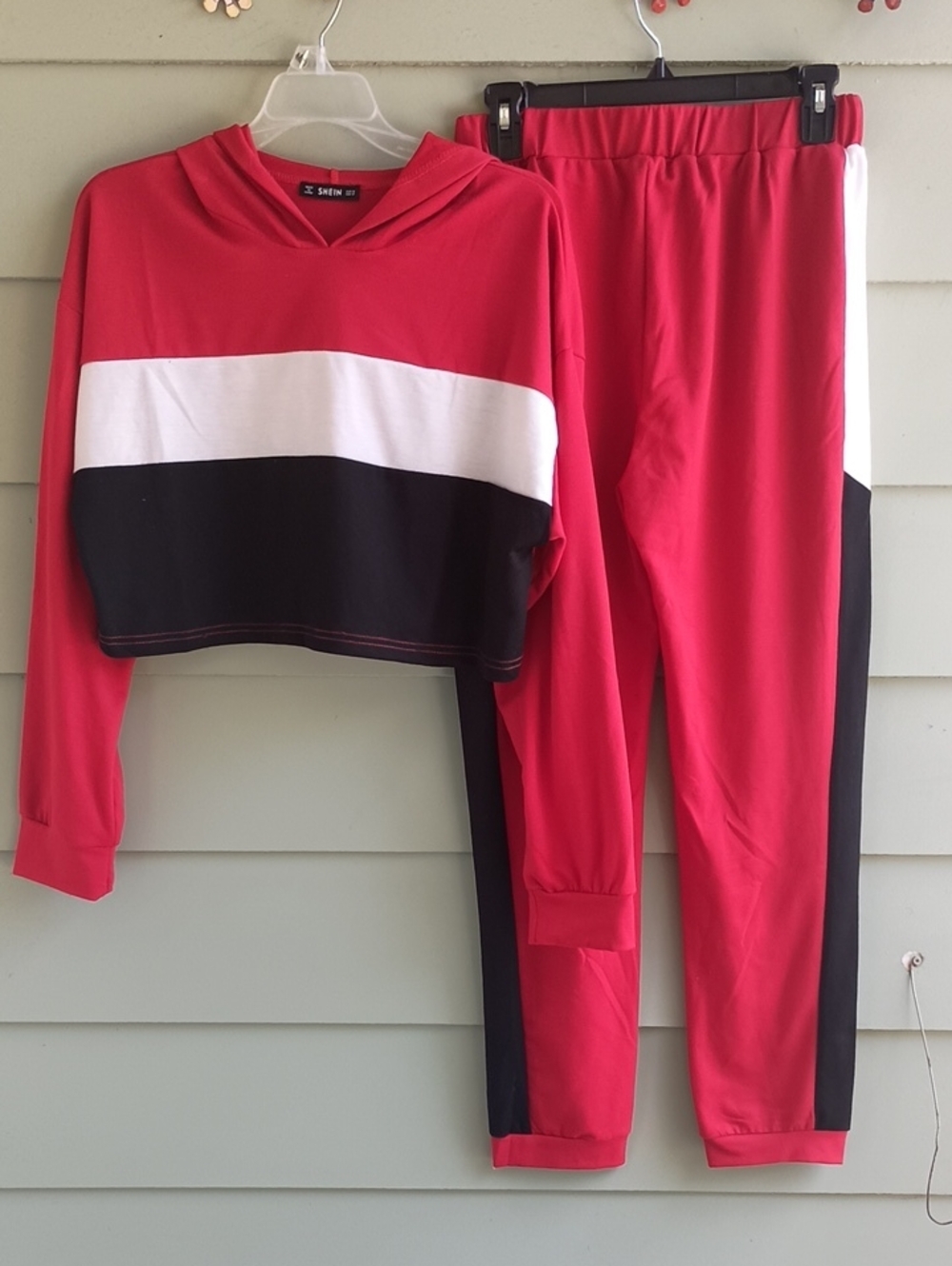 Women's Red White Black 2PC Stretch Knit Pants & Crop Top Set Color Block M NWOT
